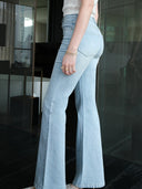 FL2 Mid-Rise Vintage-Wash Blue Kick-Flare Jeans