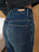 ST1 High-Waisted V-Cut Jeans